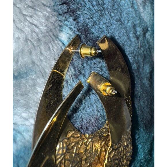 EARRINGS Golden Textured/Smooth Hoops - Picture 4 of 11